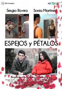 Espejos y pétalos